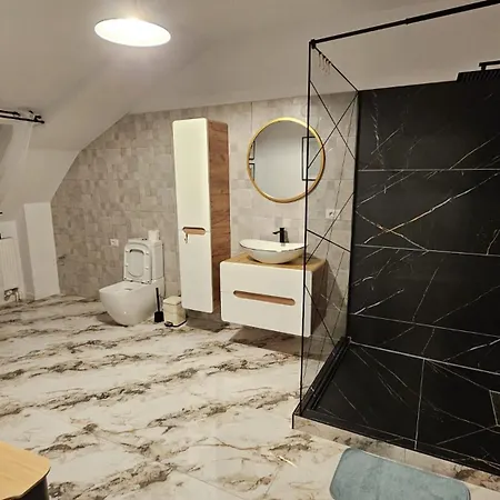 Felix Apartment